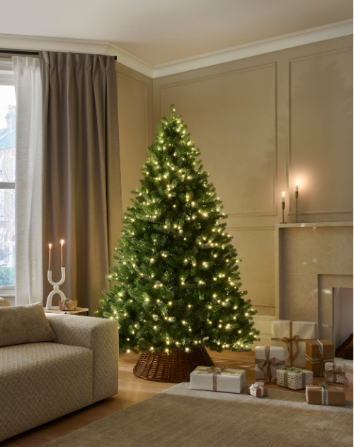 BOSK Arundel Spruce 7.5FT Christmas Tree Pre-Lit