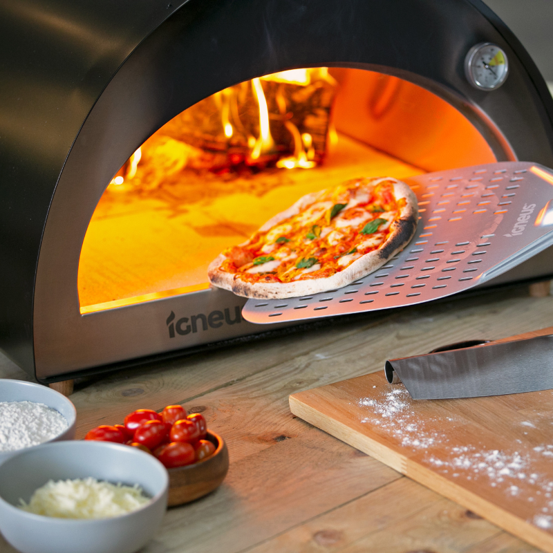 Igneus Classico Wood Fired Pizza Oven + Free Heat Resistant Gauntlet Gloves