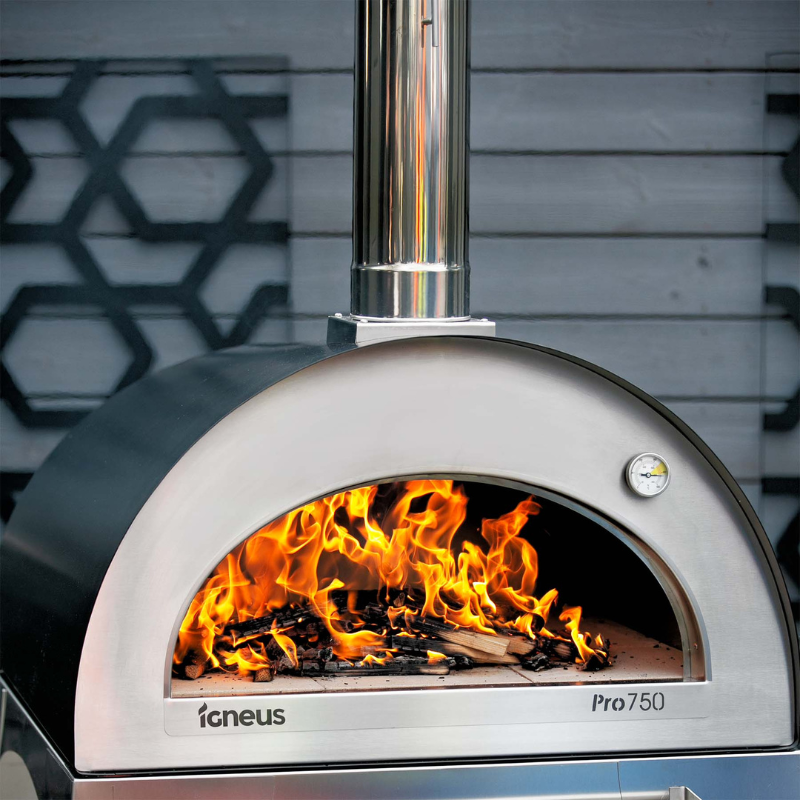 Igneus Pro 750 Wood Fired Pizza Oven + Free Heat Resistant Gauntlet Gloves